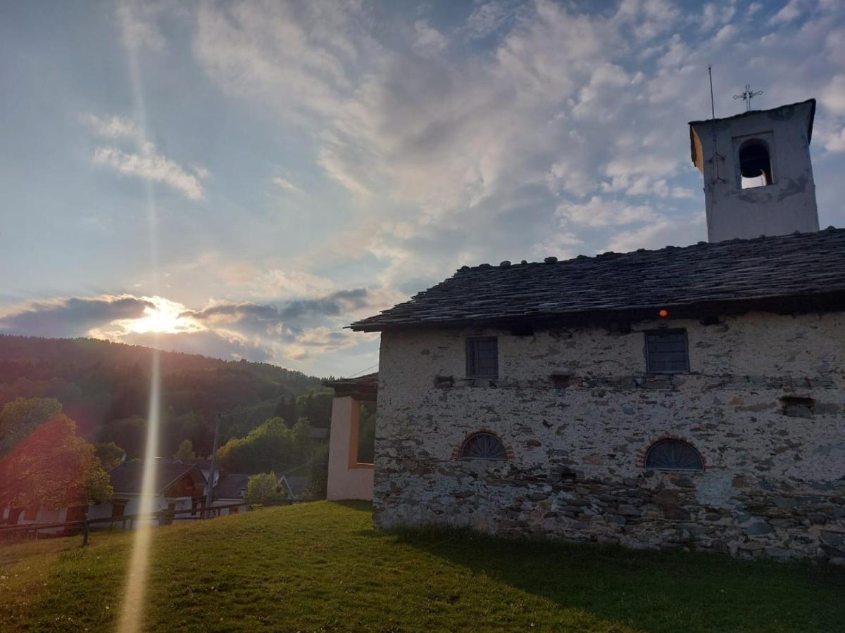 Due Camere E Una Bici Venasca Buitenkant foto