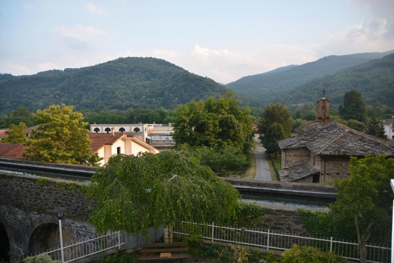 Due Camere E Una Bici Venasca Buitenkant foto